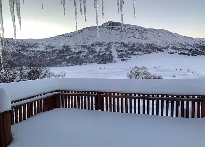 Peaceful Retreat In The Norwegian Mountains