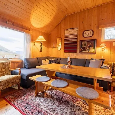 Peaceful Retreat In The Norwegian Mountains Semesterbostad